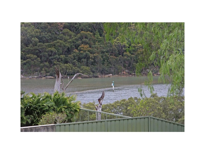 15 Wigens Avenue, Como NSW 2226