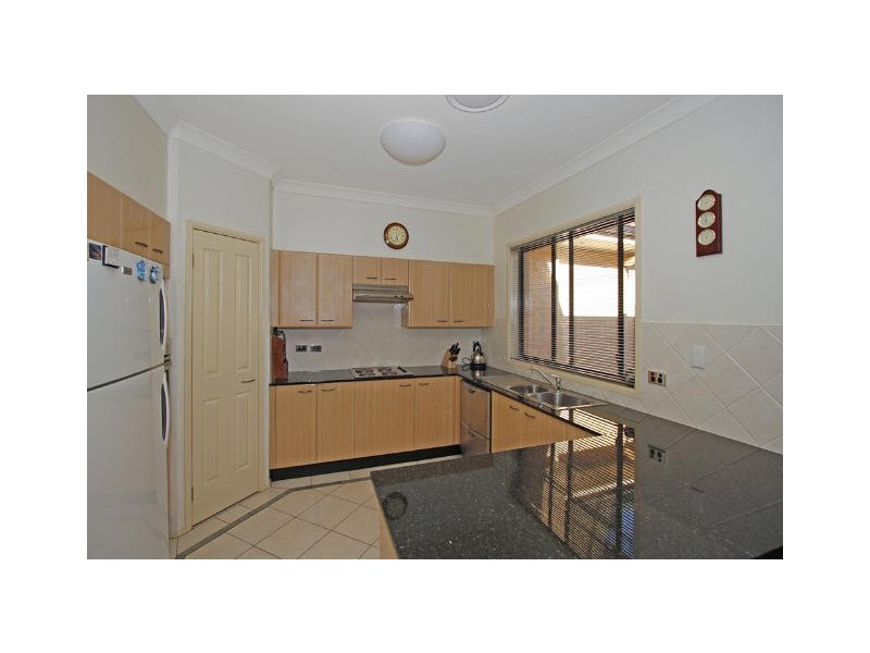 1/12 Yarra Vista Crt, Yarrawarrah NSW 2233