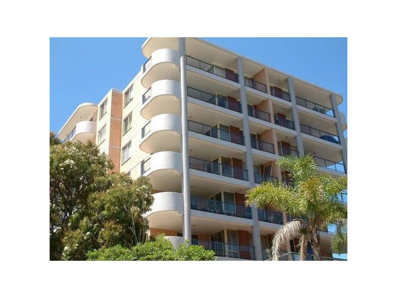 16/1 Gray Street, Sutherland NSW 2232