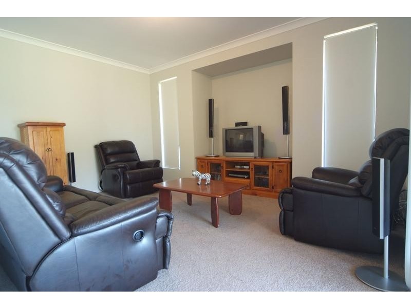 60 Pennefather Close, Yorklea NSW 2470