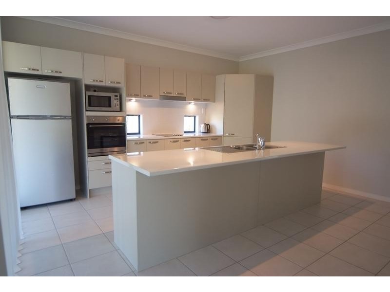 60 Pennefather Close, Yorklea NSW 2470