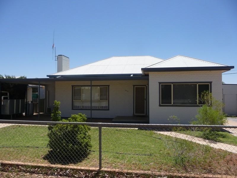 310 Knox Street, Broken Hill NSW 2880