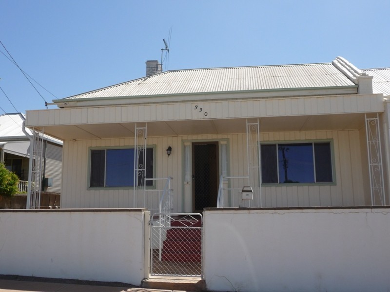 330 Oxide Street, Broken Hill NSW 2880