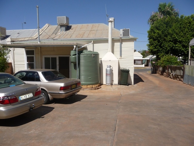 330 Oxide Street, Broken Hill NSW 2880