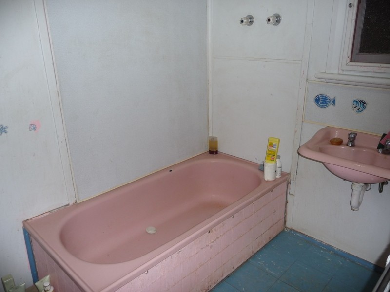 19 Henley Street, Menindee NSW 2879