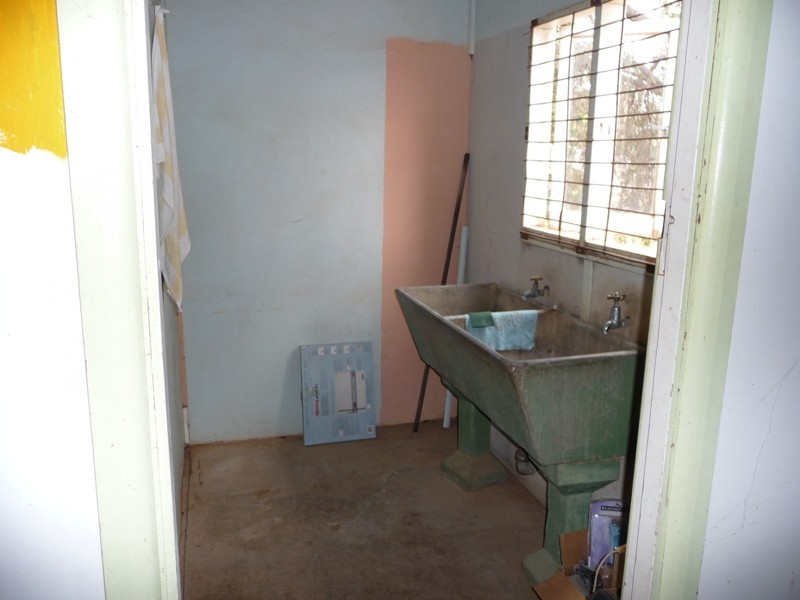 19 Henley Street, Menindee NSW 2879