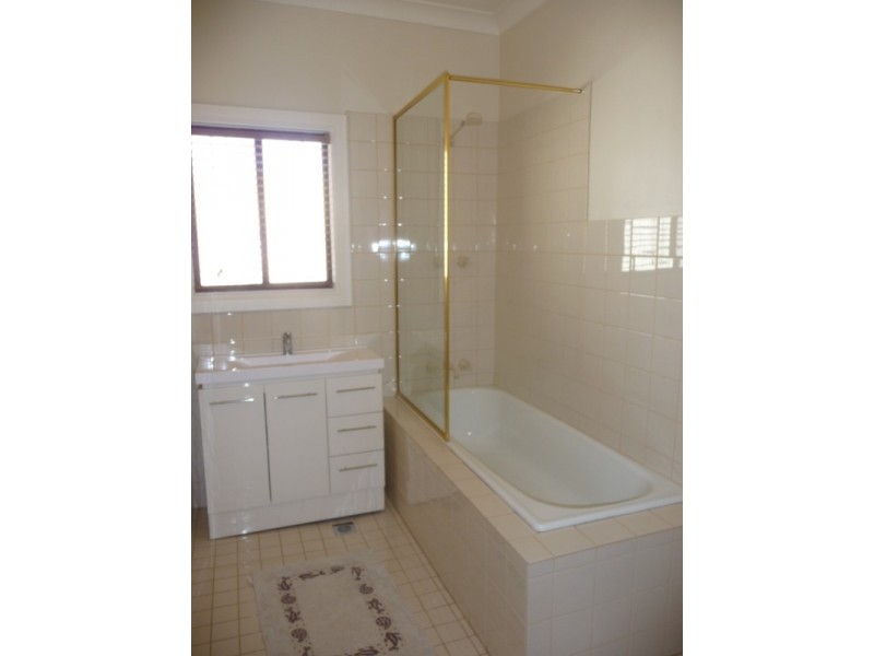 1 Railway Parade, Broken Hill NSW 2880