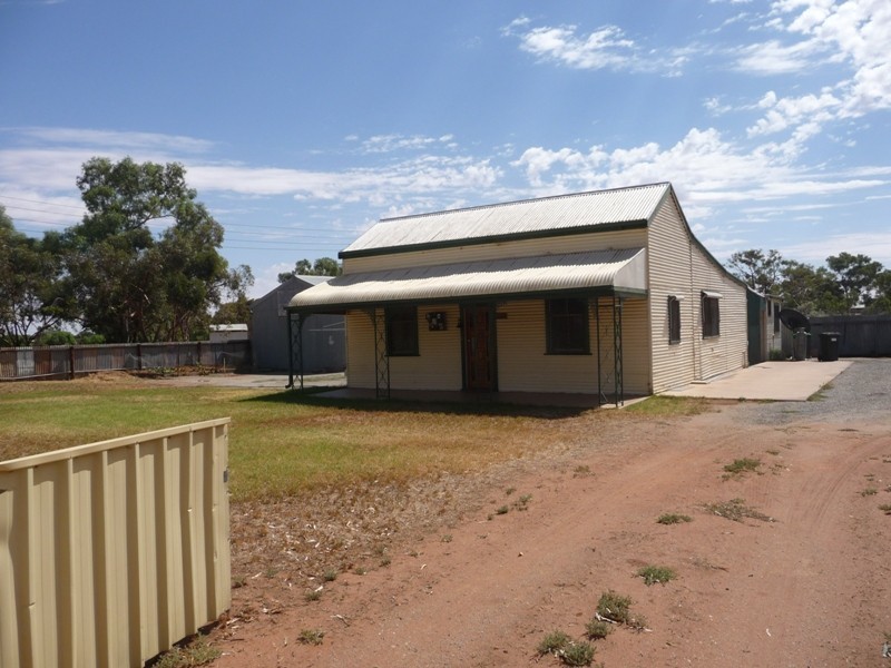 198 Rakow Street, Broken Hill NSW 2880