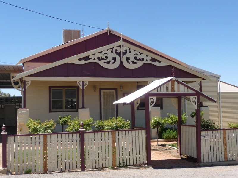 249 Piper Street, Broken Hill NSW 2880