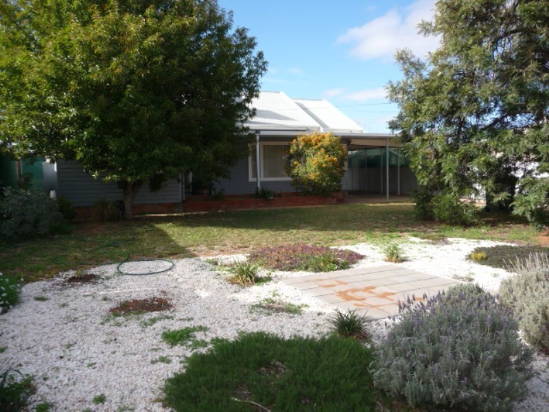 1 Jacaranda Place, Broken Hill NSW 2880