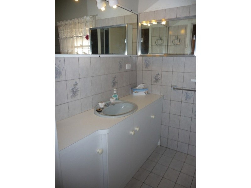 1 Jacaranda Place, Broken Hill NSW 2880