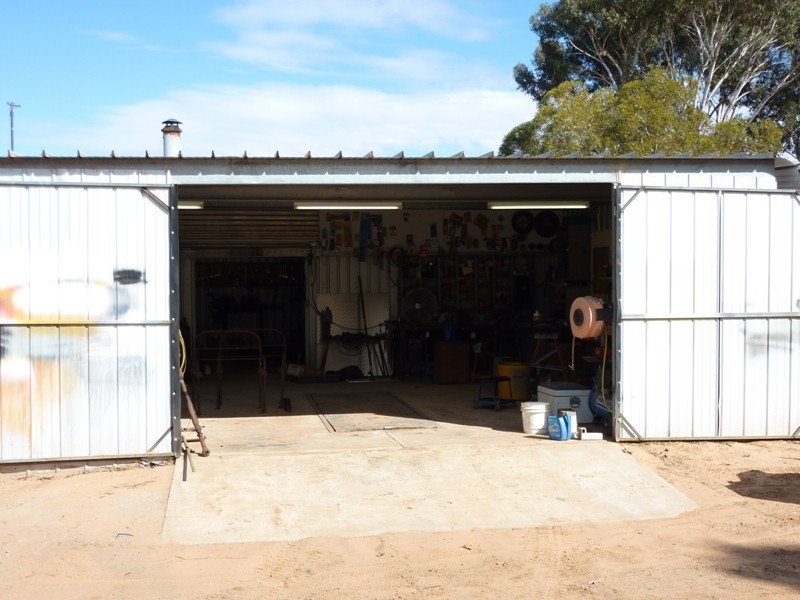 1 Paradise Way, Menindee NSW 2879