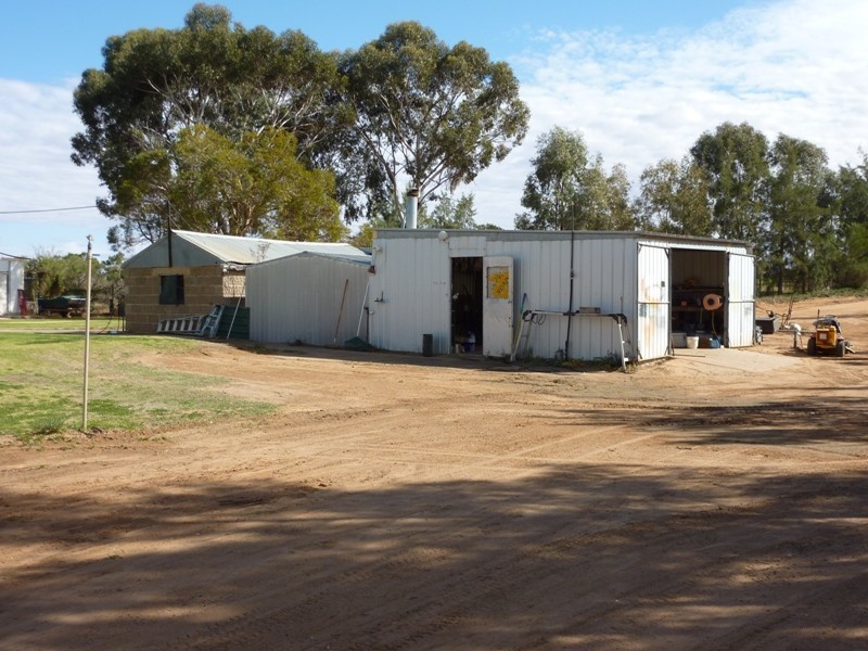 1 Paradise Way, Menindee NSW 2879
