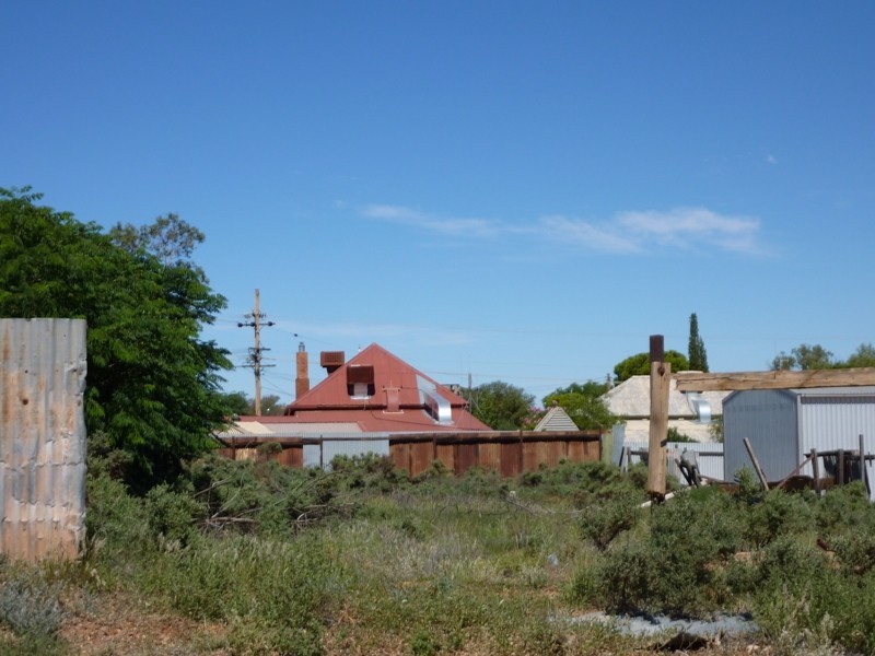 737 Beryl Street, Broken Hill NSW 2880