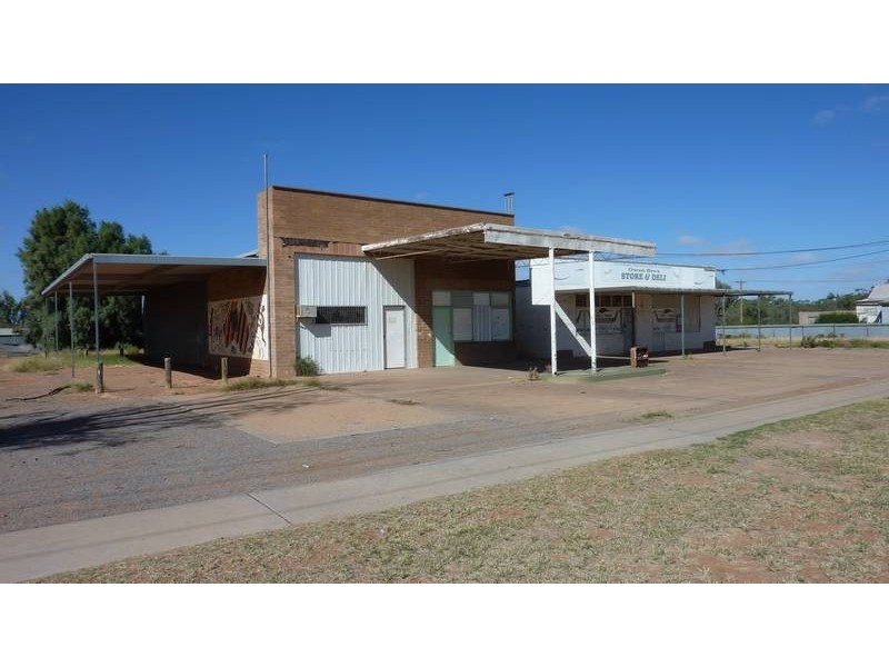 30 Paringa Street, Menindee NSW 2879