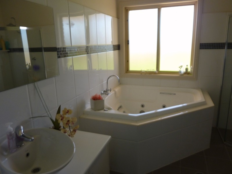 2a Hynes Street, Broken Hill NSW 2880