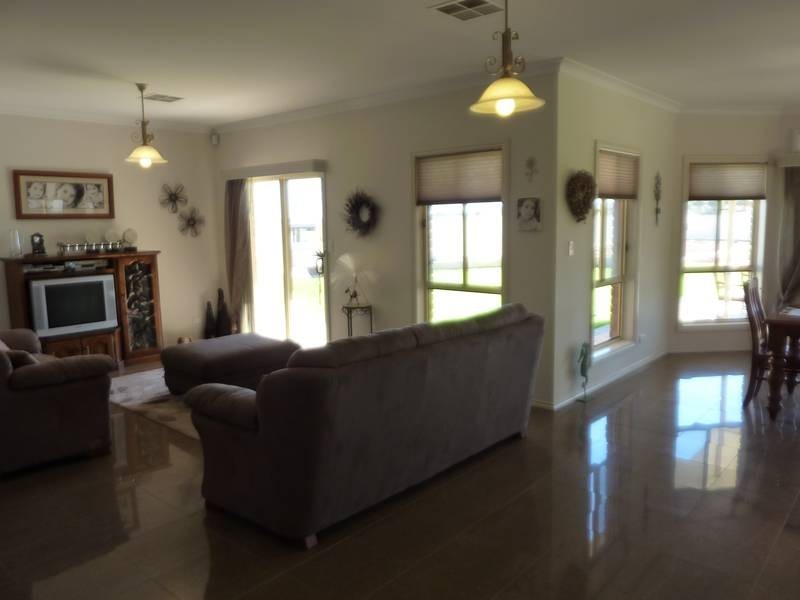 2a Hynes Street, Broken Hill NSW 2880