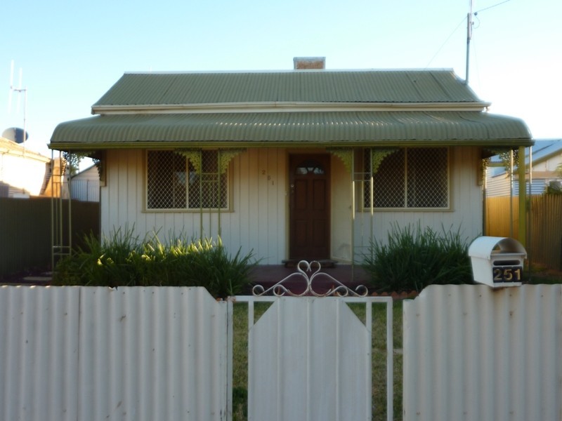 251 Brazil Street, Broken Hill NSW 2880