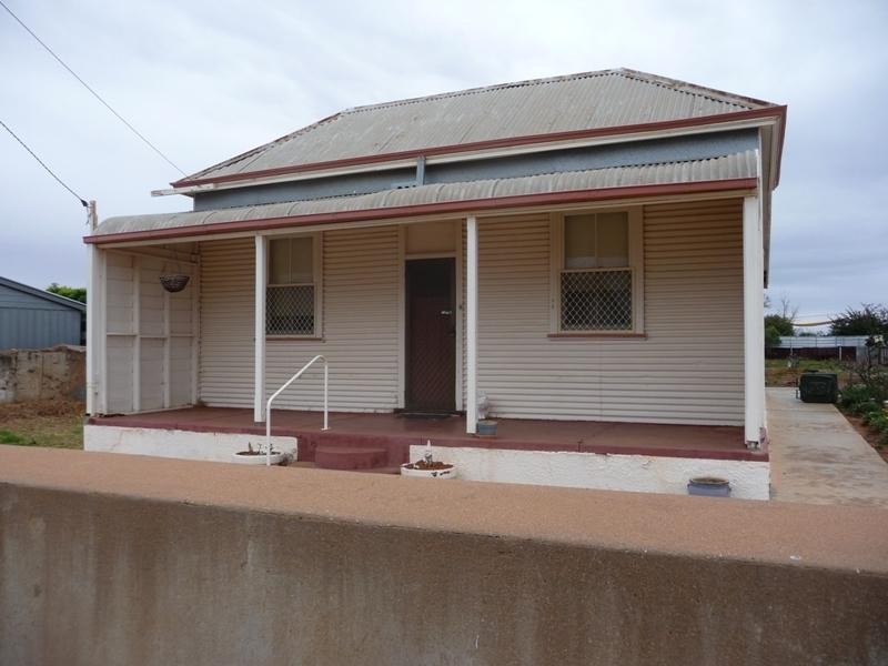210 Pell Lane, Broken Hill NSW 2880