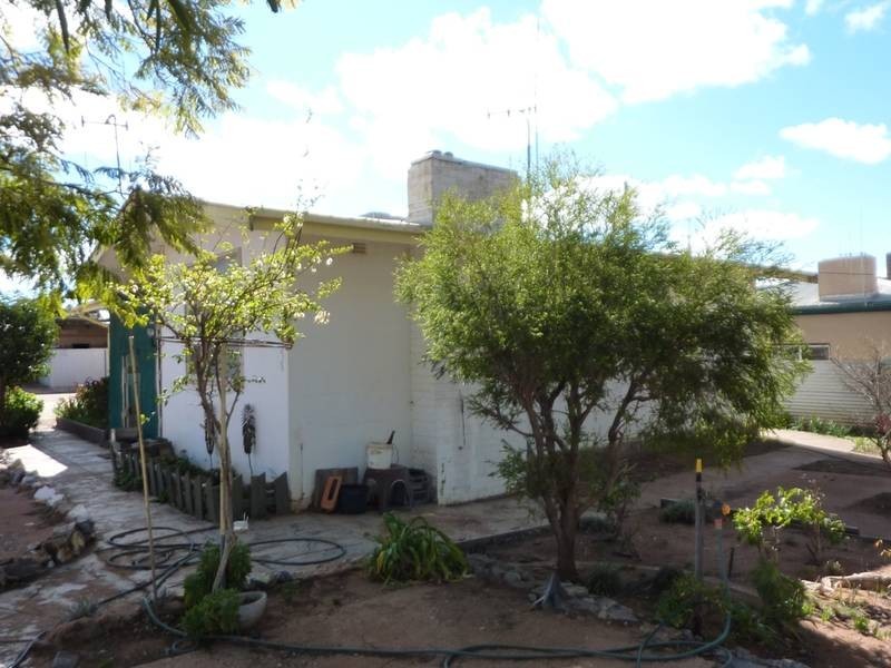 300 Boughtman Street, Broken Hill NSW 2880