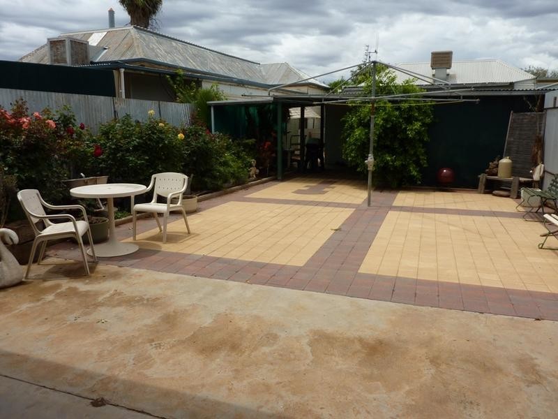 106 Patton Street, Broken Hill NSW 2880