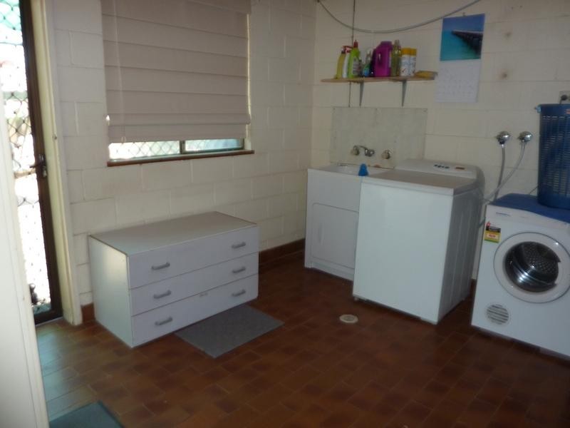 98-102 Patton Street, Broken Hill NSW 2880