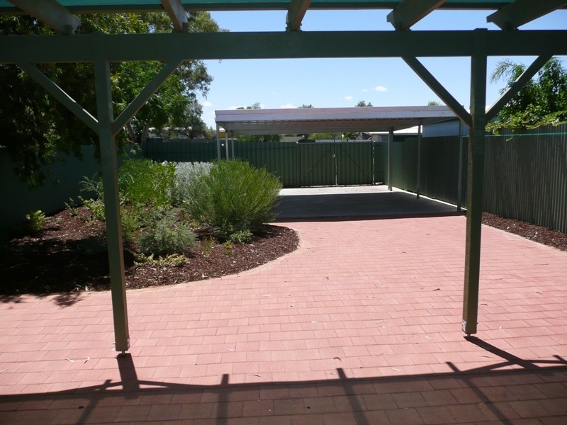 240 Oxide Street, Broken Hill NSW 2880