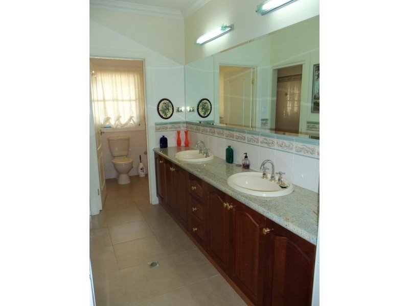 727 Chapple Street, Broken Hill NSW 2880