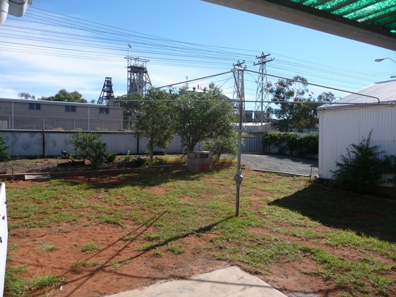 80 Eyre Street, Broken Hill NSW 2880