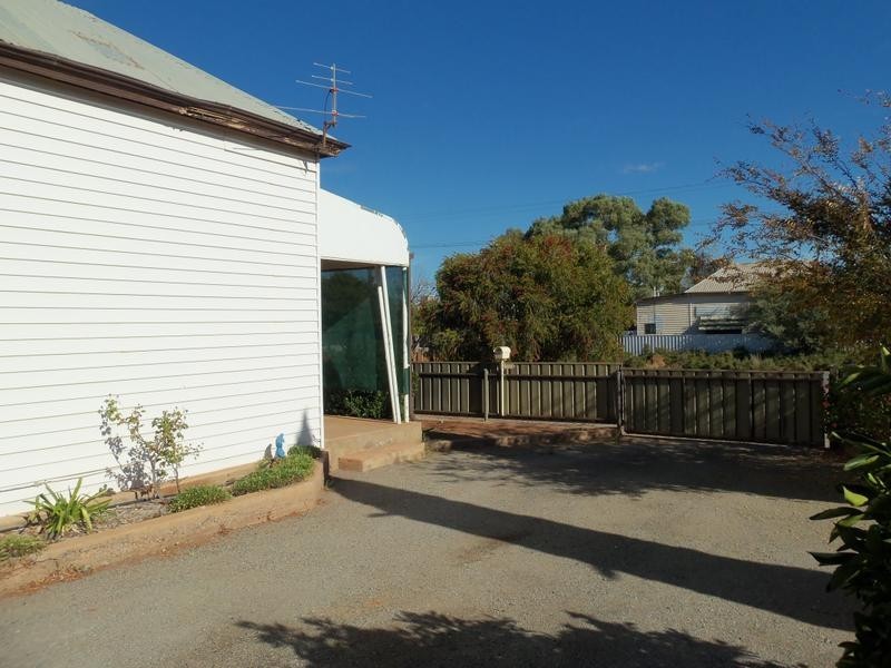24 Central Street, Broken Hill NSW 2880