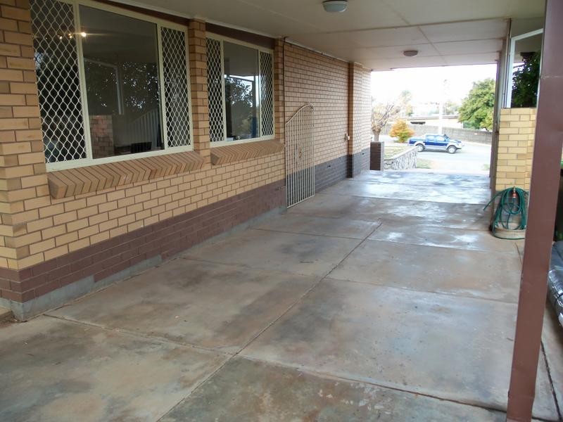 160 Cummins Street, Broken Hill NSW 2880