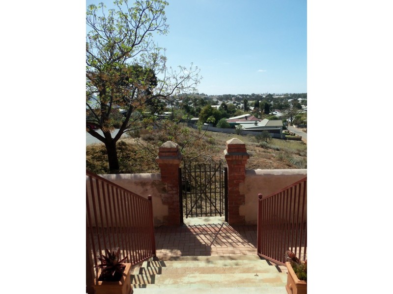 113 Nicholls Street, Broken Hill NSW 2880
