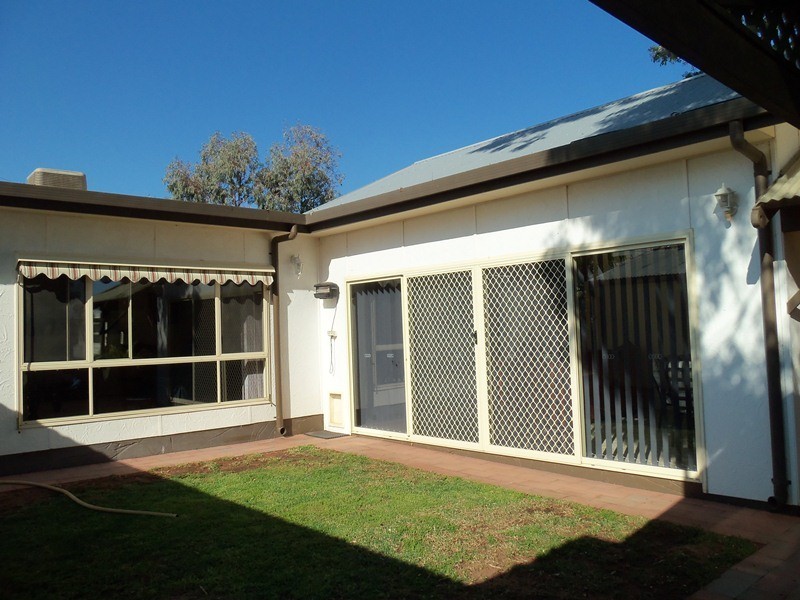 20 Lakeview Ave, Sunset Strip, Menindee NSW 2879