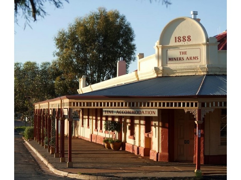 82 Crystal Street, Broken Hill NSW 2880