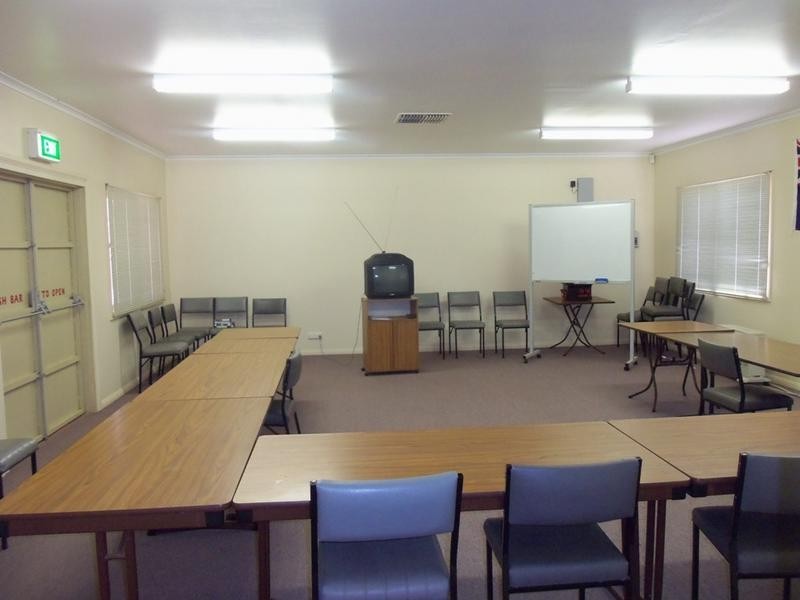 1 McGillivray Drive, Broken Hill NSW 2880