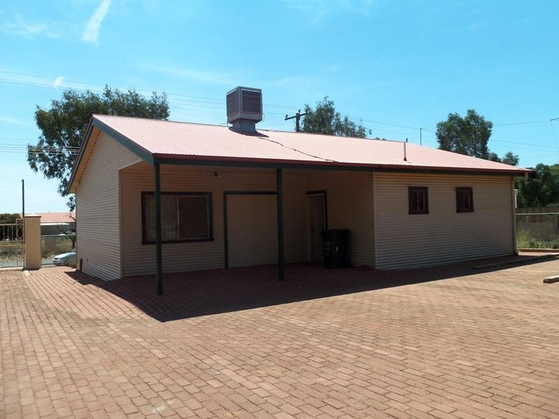 1 McGillivray Drive, Broken Hill NSW 2880