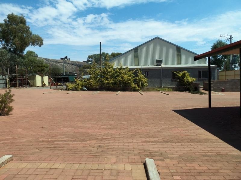 1 McGillivray Drive, Broken Hill NSW 2880