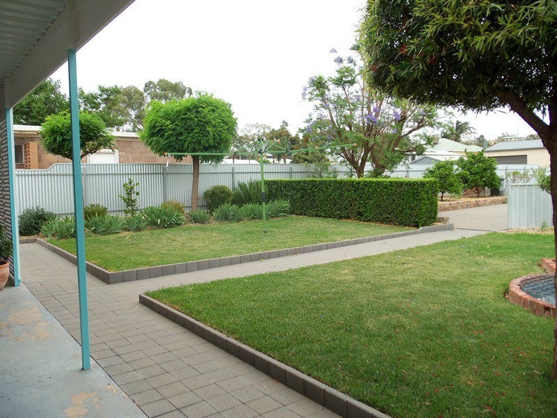 98 Beryl Street, Broken Hill NSW 2880