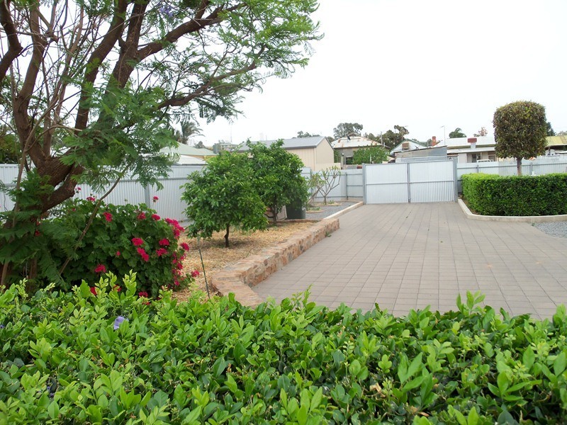 98 Beryl Street, Broken Hill NSW 2880