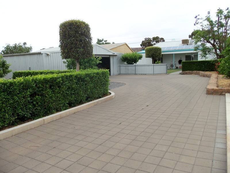 98 Beryl Street, Broken Hill NSW 2880