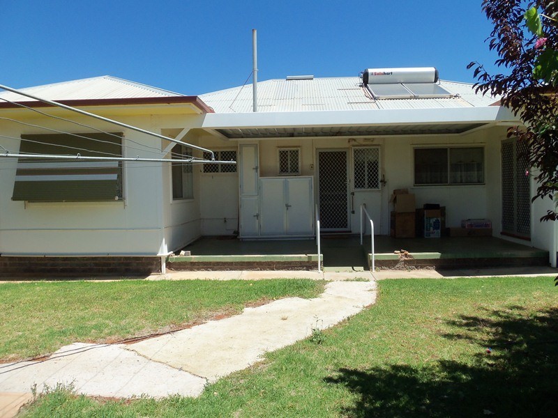 8 Brooks Street, Broken Hill NSW 2880