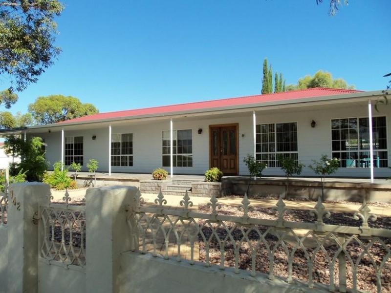 742 Chapple Street, Broken Hill NSW 2880