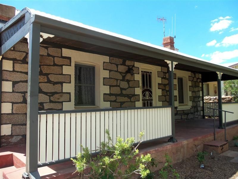 142 Gaffney Street, Broken Hill NSW 2880