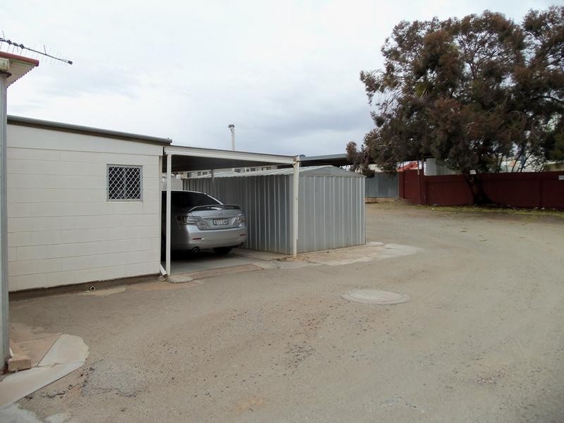 211-215 Oxide Street, Broken Hill NSW 2880