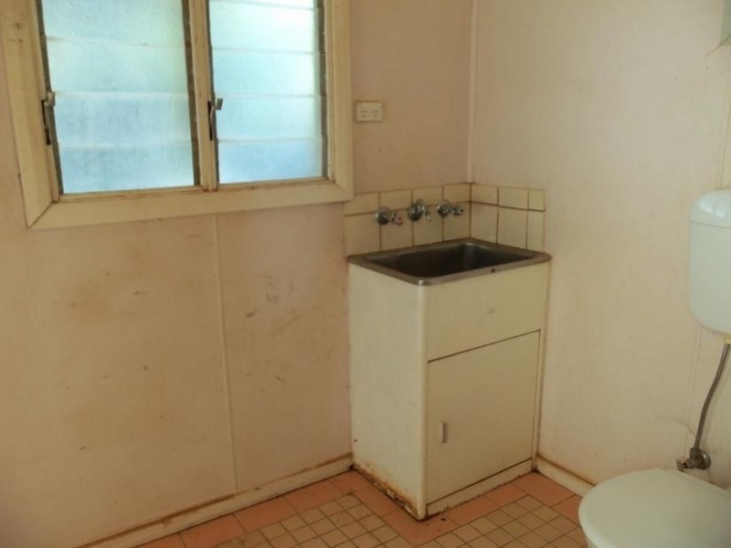 5 Racecourse Road, Broken Hill NSW 2880