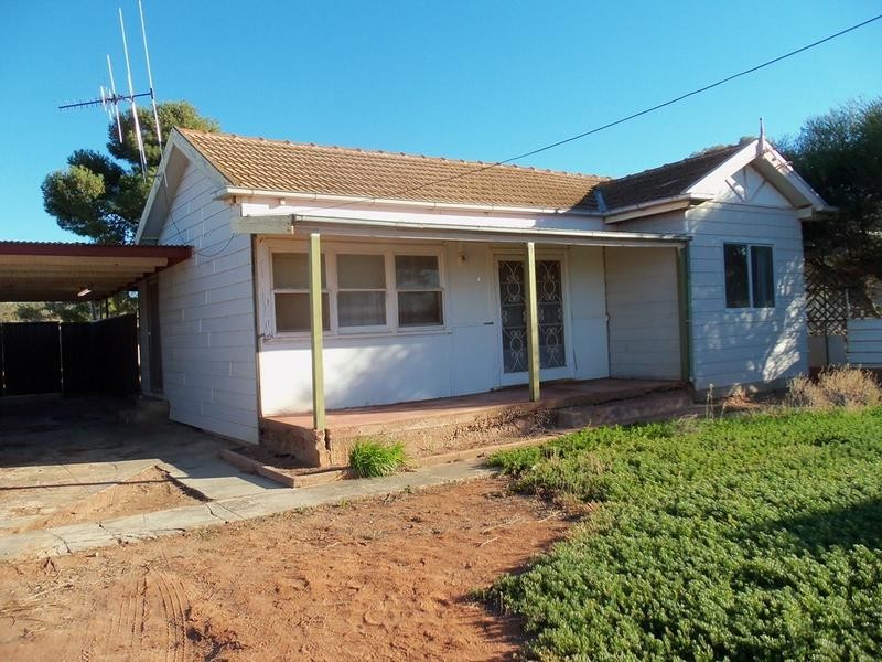 5 Racecourse Road, Broken Hill NSW 2880