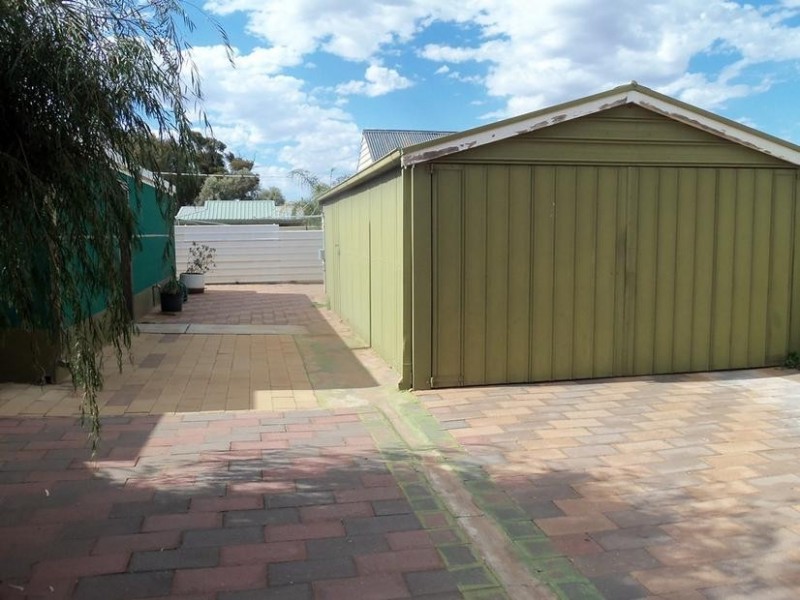 100 Kaolin Street, Broken Hill NSW 2880