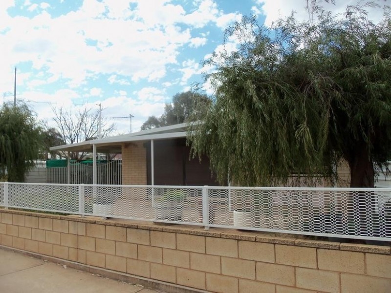 100 Kaolin Street, Broken Hill NSW 2880