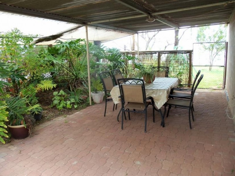 35 Kingfisher Avenue, Sunset Strip, Menindee NSW 2879