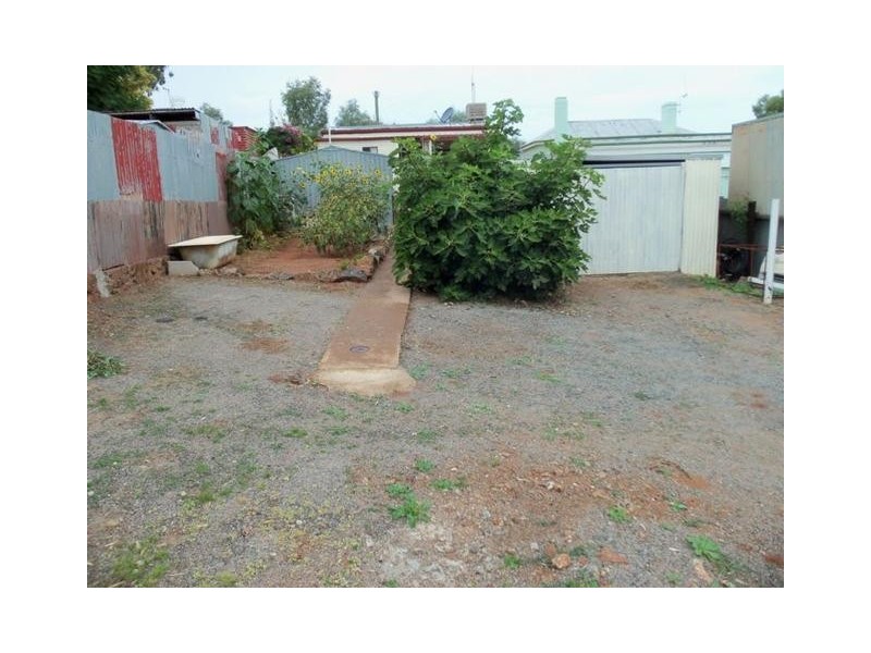 196 Carbon St, Broken Hill NSW 2880